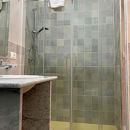 38 Aira Otel Palermo