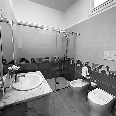 38 Aira Hotel