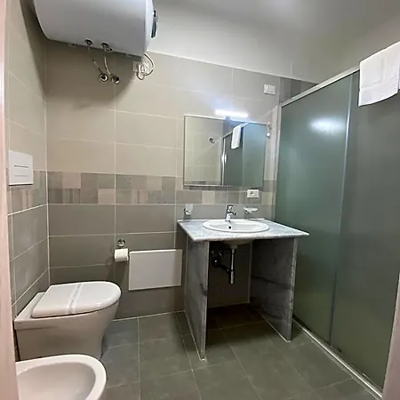 38 Aira מלון פלרמו