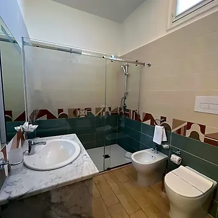 38 Aira Hotel