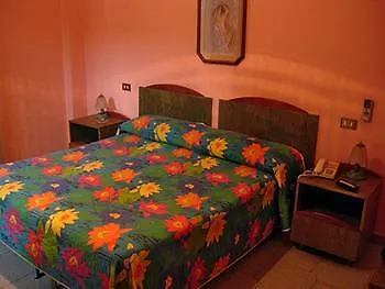 38 Aira Otel Palermo