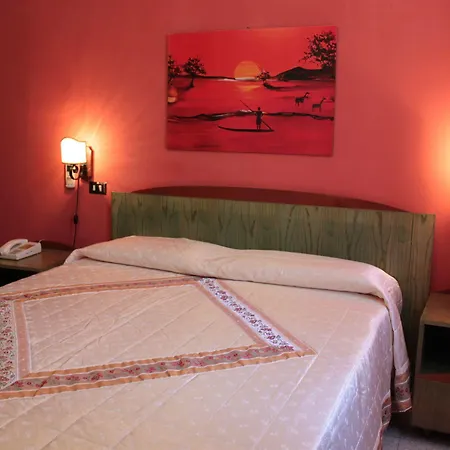 38 Aira 3* 巴勒莫