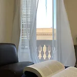 38 Aira מלון