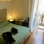 38 Aira מלון 3*