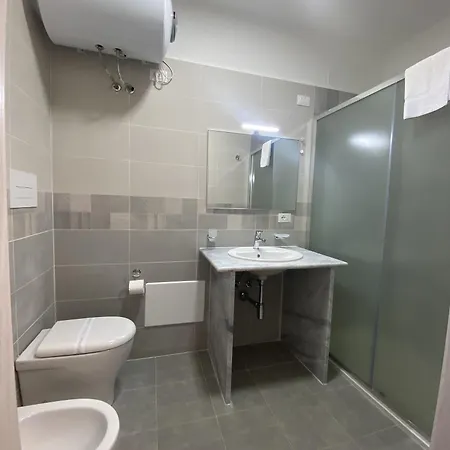 38 Aira Hotel 3*
