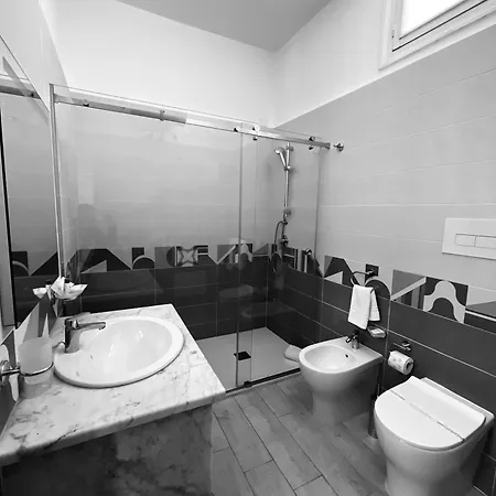 38 Aira Hotell