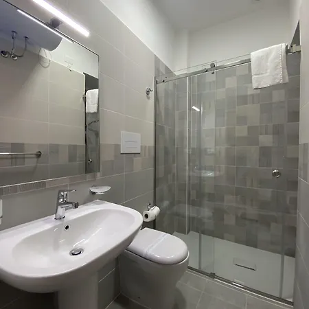 Hotell 38 Aira 3*