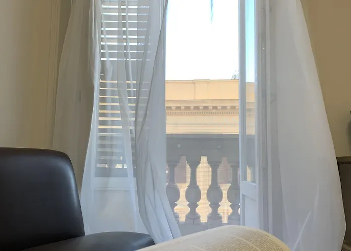 38 Aira Hotel